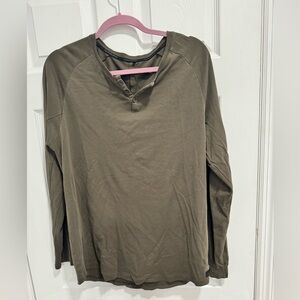 Alphalete Henley long sleeve